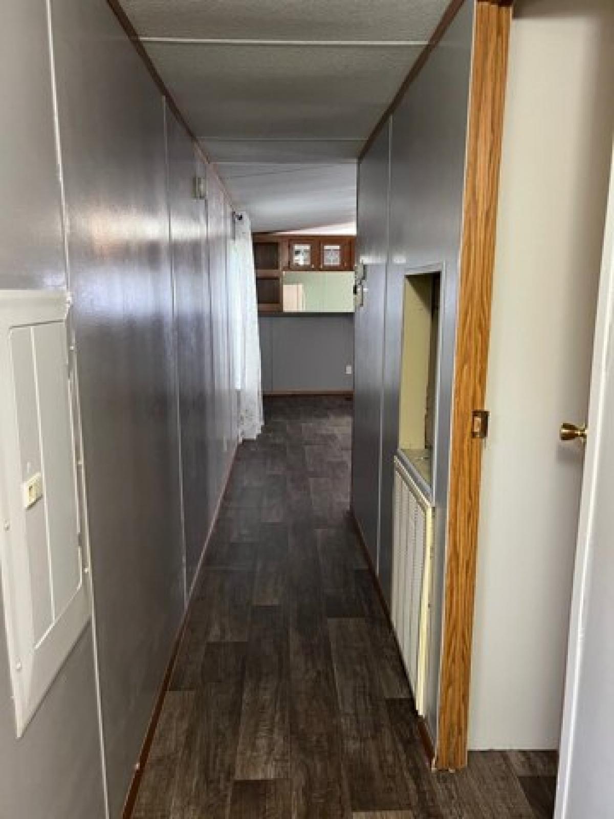 Picture of Home For Sale in Lafayette, Tennessee, United States