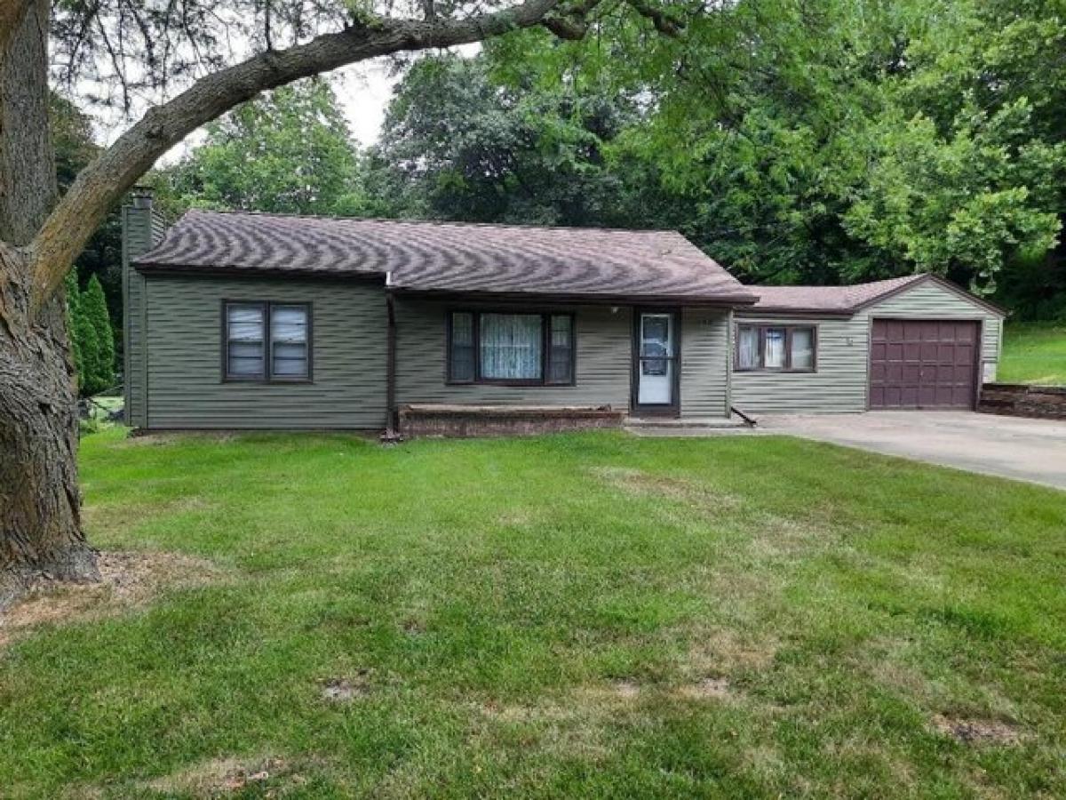 Picture of Home For Sale in Fort Dodge, Iowa, United States