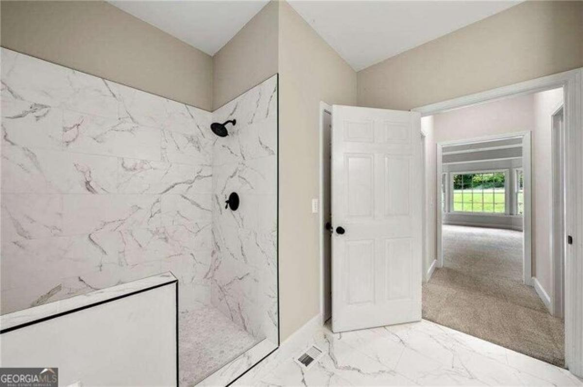 Picture of Home For Sale in Douglasville, Georgia, United States