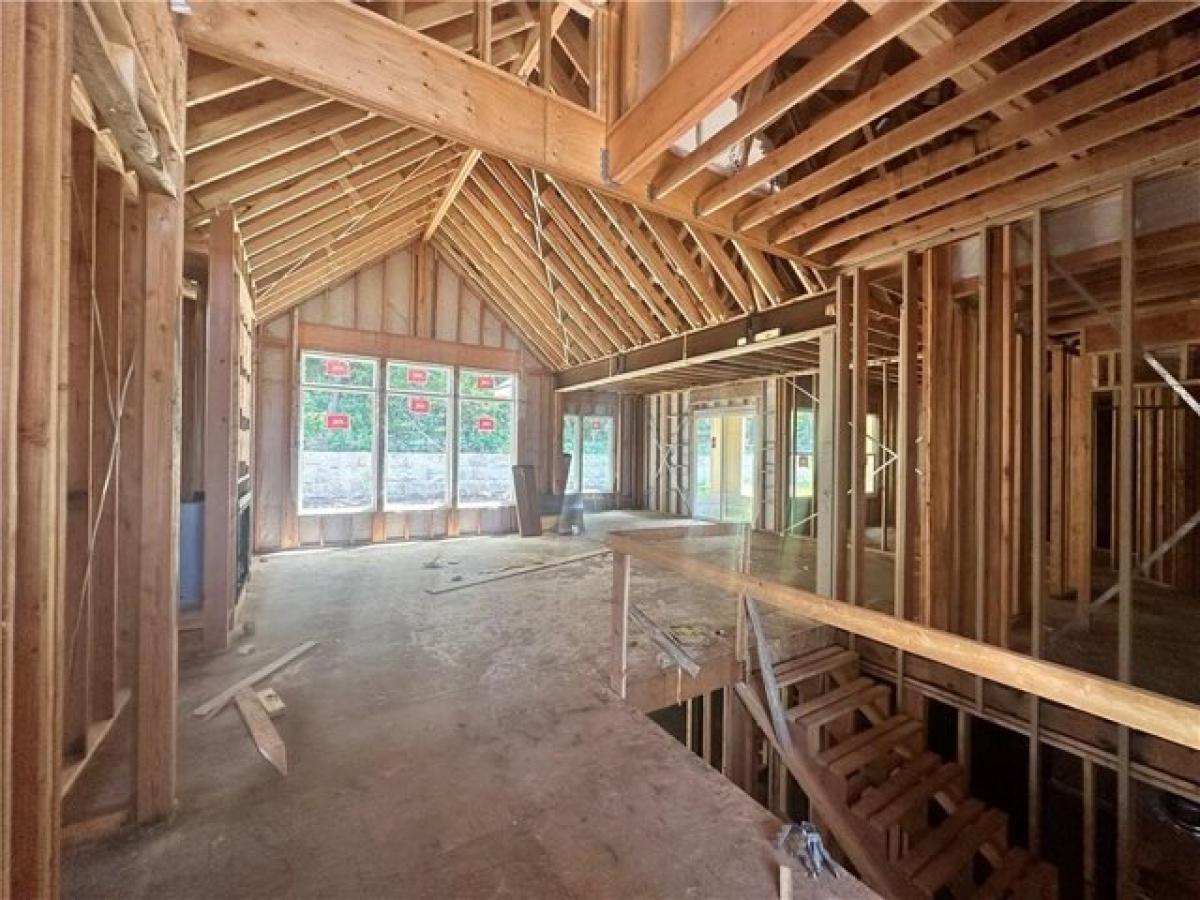 Picture of Home For Sale in Shawnee, Kansas, United States