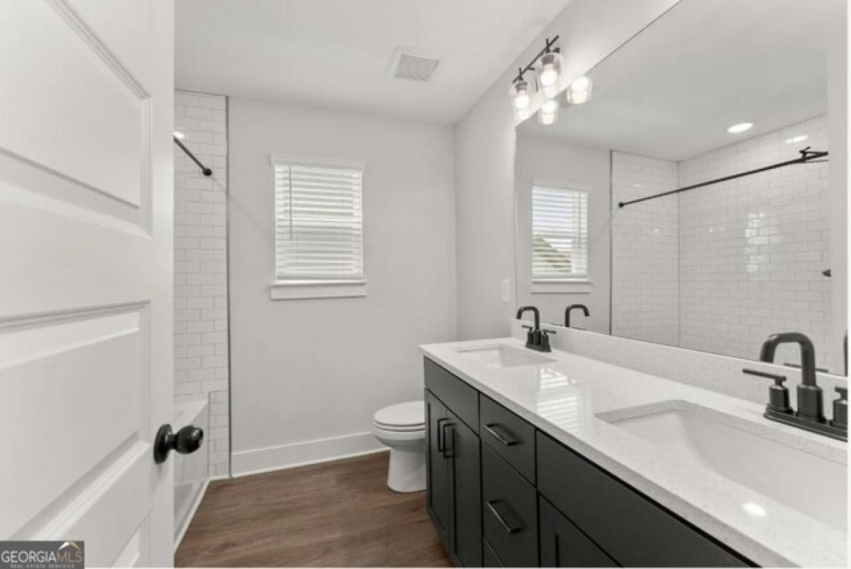 Picture of Home For Sale in Hoschton, Georgia, United States