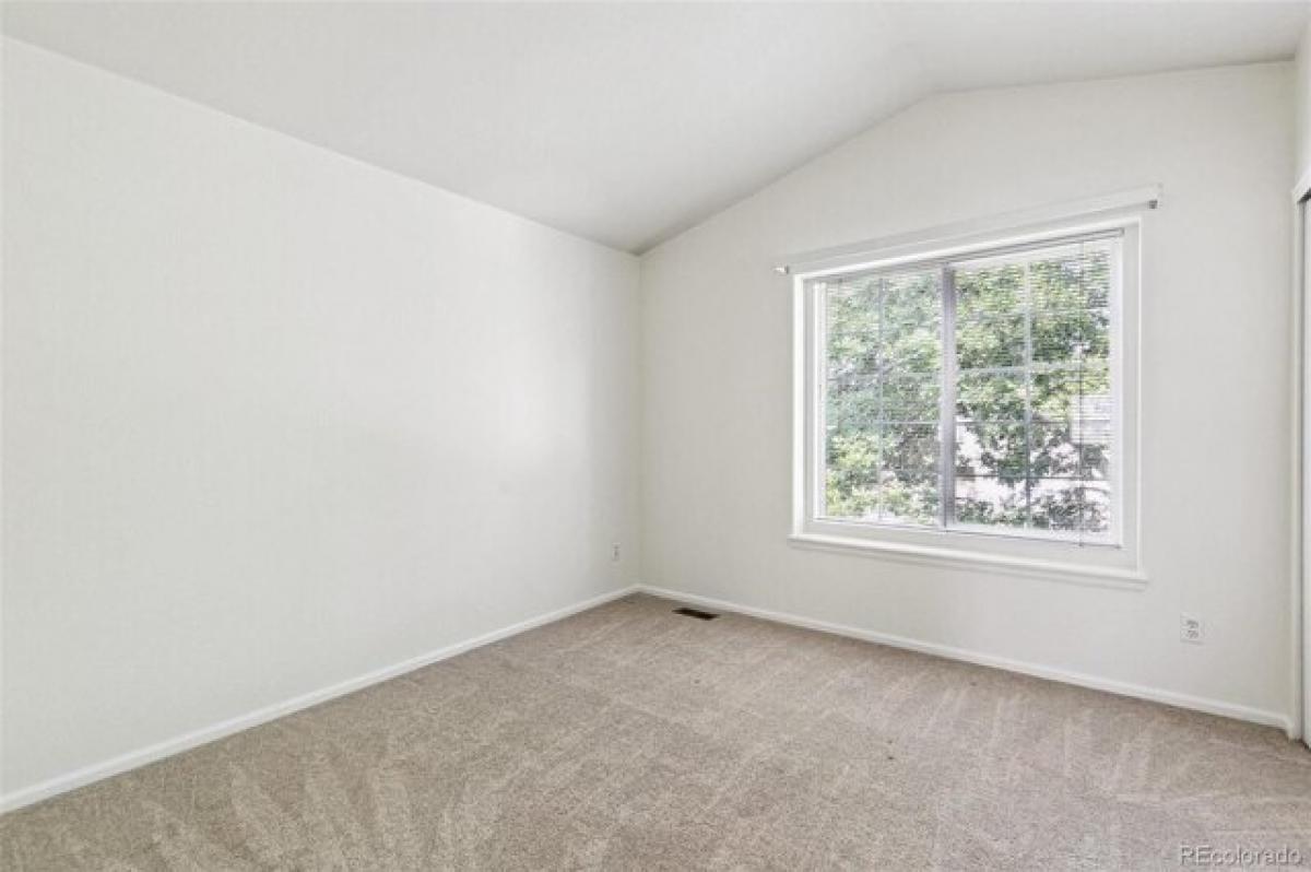 Picture of Home For Sale in Denver, Colorado, United States