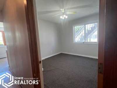 Home For Sale in Winfield, Iowa