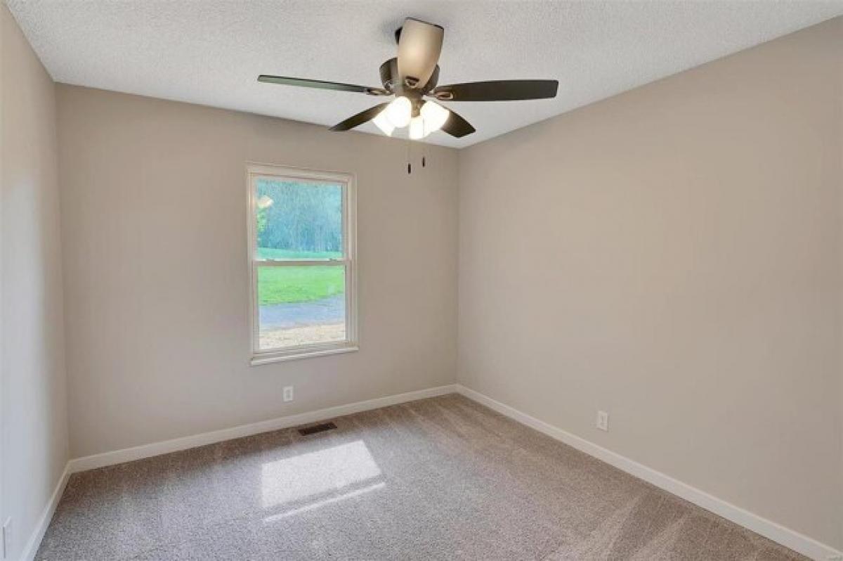 Picture of Home For Sale in Cedar Hill, Missouri, United States