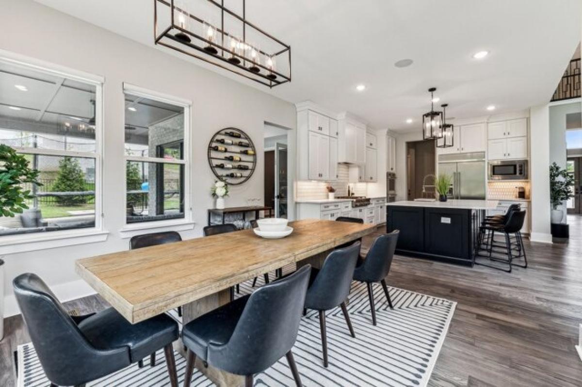 Picture of Home For Sale in Franklin, Tennessee, United States