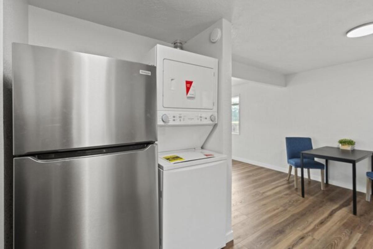 Picture of Home For Sale in Medford, Oregon, United States