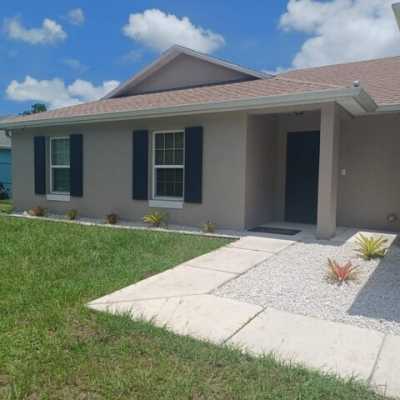 Home For Rent in Port Saint Lucie, Florida