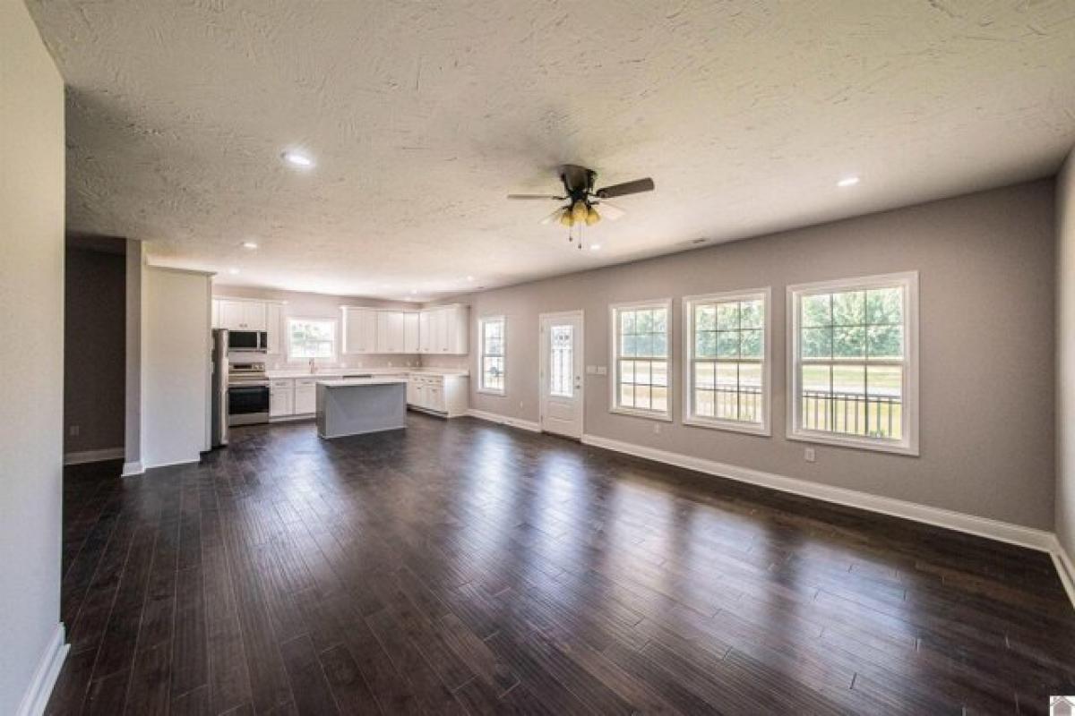 Picture of Home For Sale in Paducah, Kentucky, United States