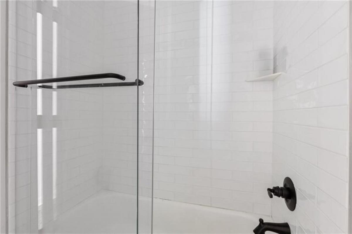 Picture of Home For Sale in Gainesville, Georgia, United States