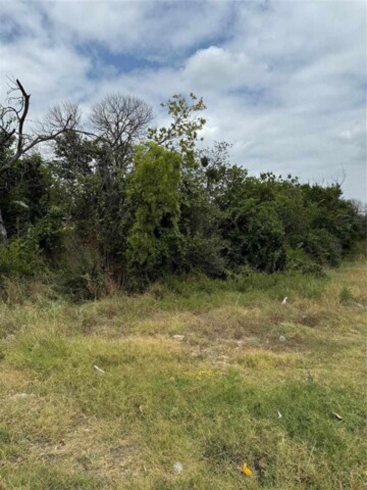 Picture of Residential Land For Sale in Fort Worth, Texas, United States