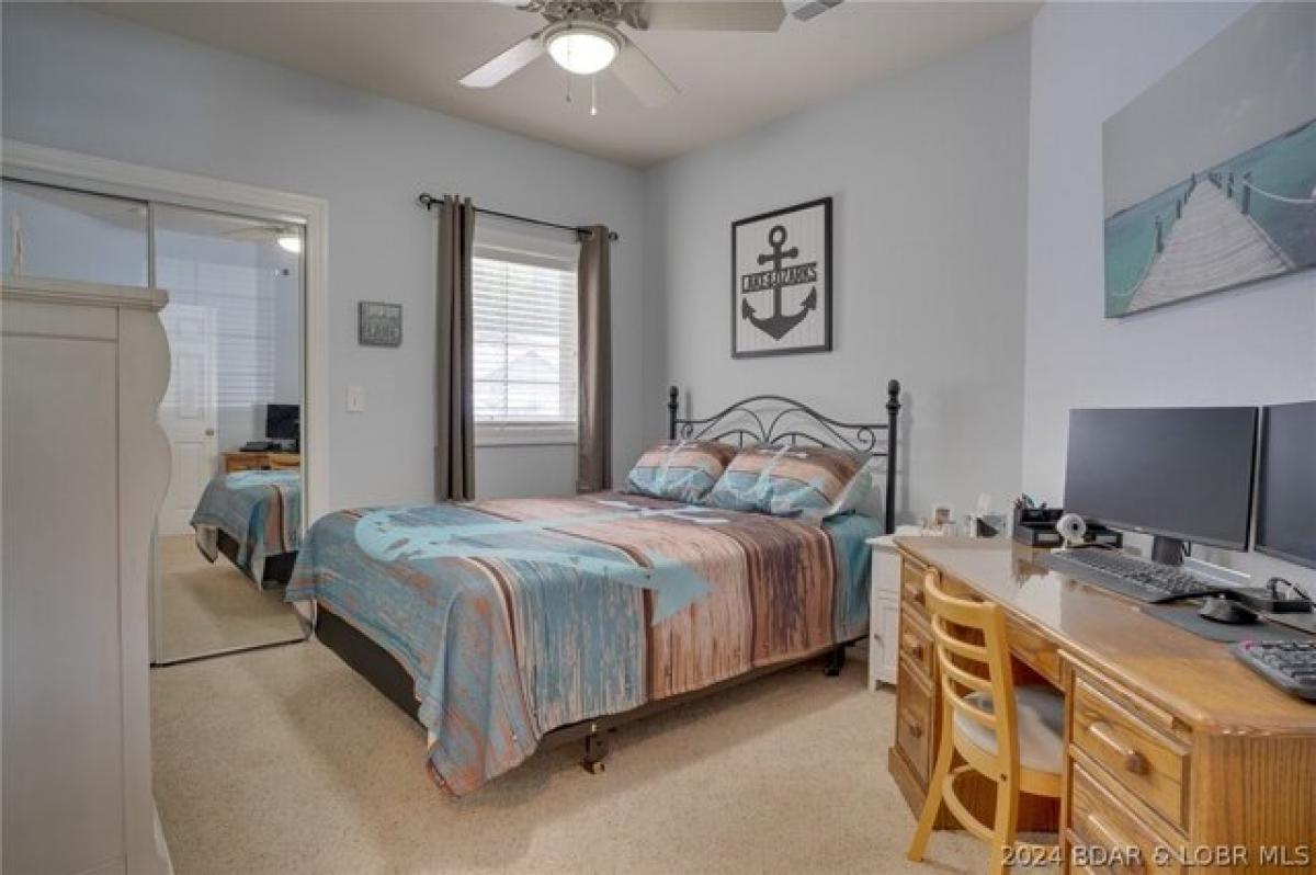 Picture of Home For Sale in Lake Ozark, Missouri, United States