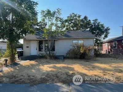 Home For Sale in Moses Lake, Washington