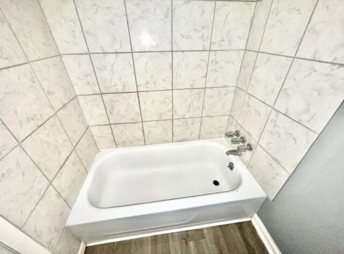 Picture of Home For Sale in Memphis, Tennessee, United States