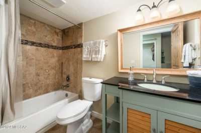 Home For Sale in Oro Valley, Arizona