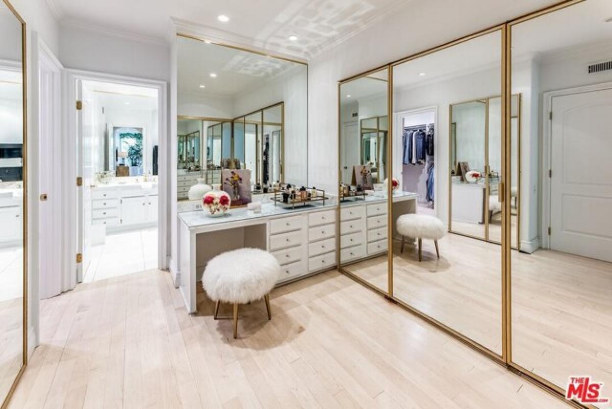 Picture of Home For Sale in Beverly Hills, California, United States