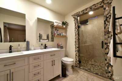 Home For Sale in Troy, Idaho