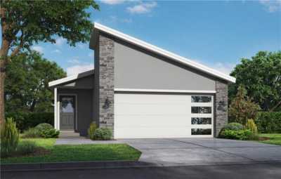 Home For Sale in Raymore, Missouri