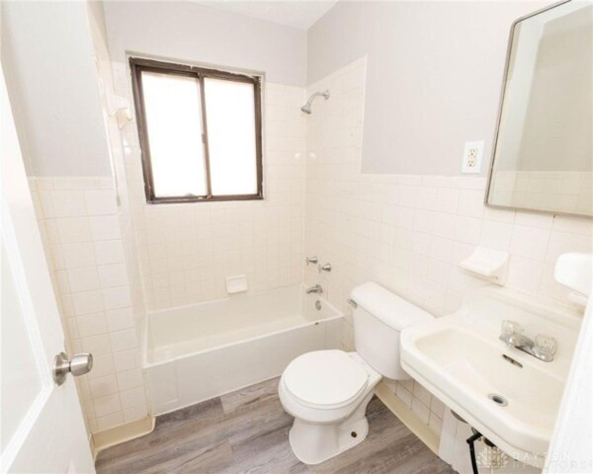 Picture of Home For Sale in Dayton, Ohio, United States