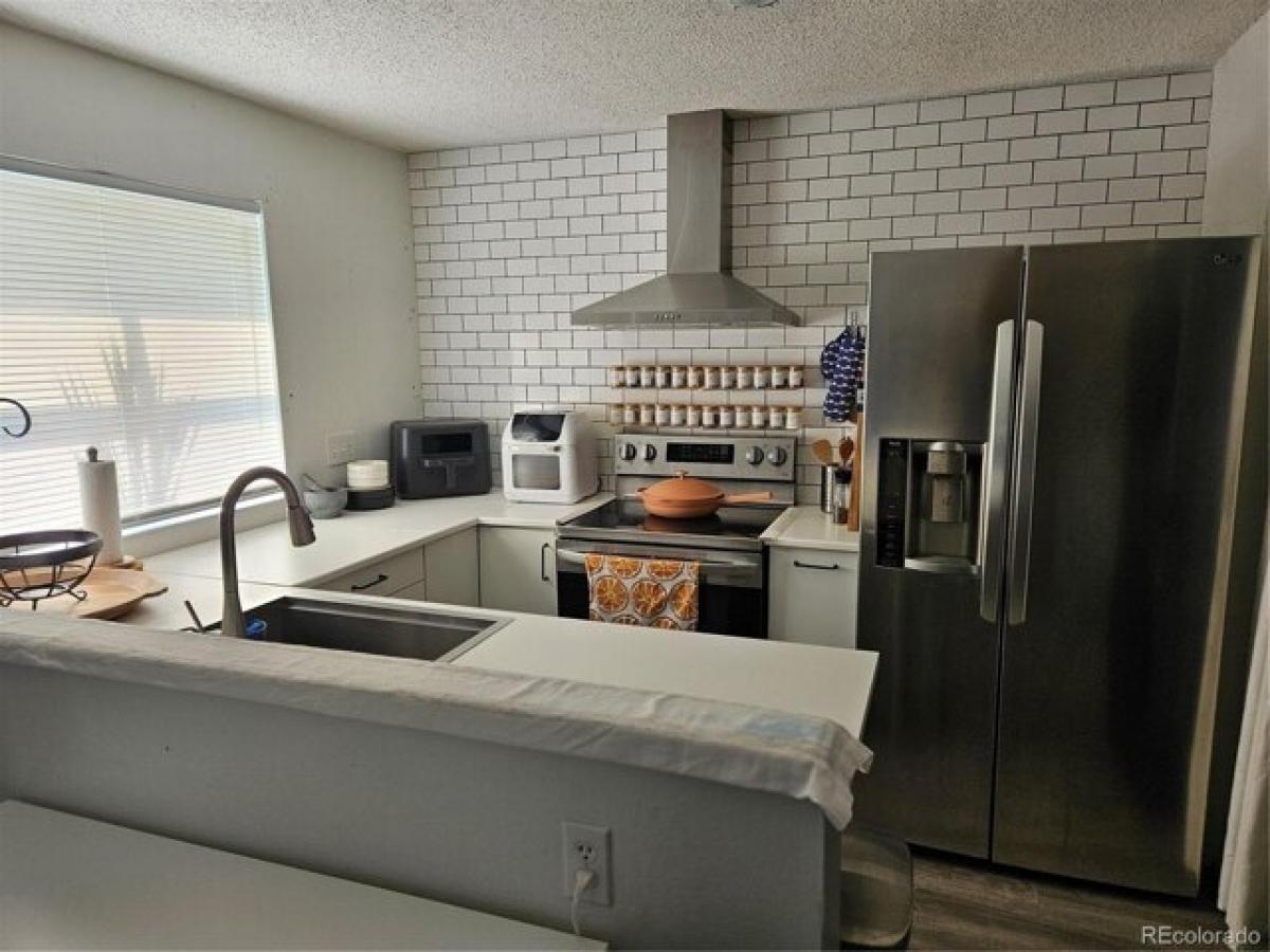 Picture of Home For Sale in Aurora, Colorado, United States