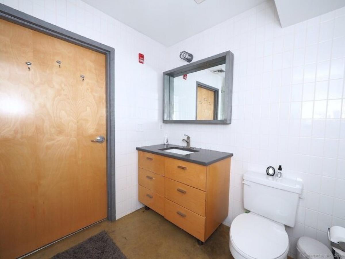 Picture of Home For Rent in Norwalk, Connecticut, United States