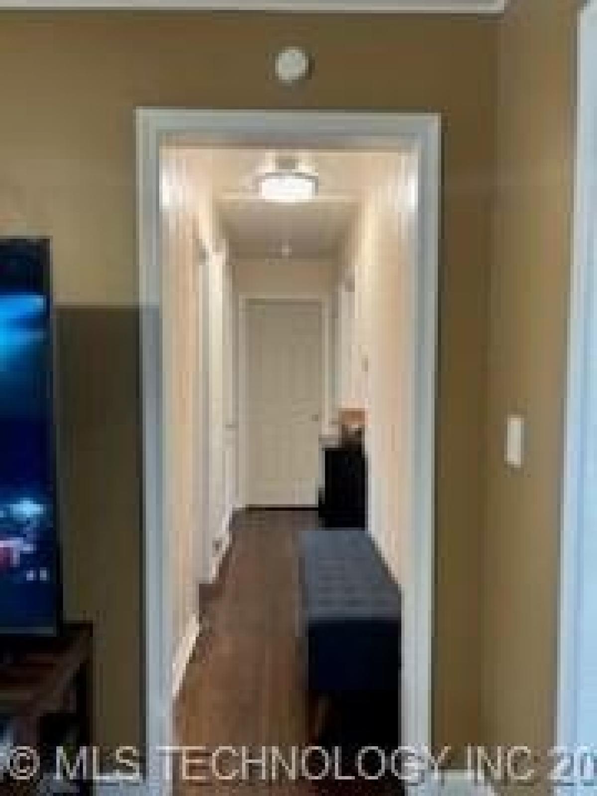 Picture of Home For Sale in Tulsa, Oklahoma, United States