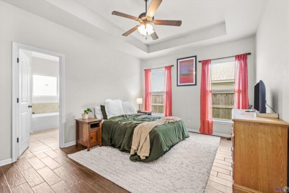 Picture of Home For Sale in Denham Springs, Louisiana, United States