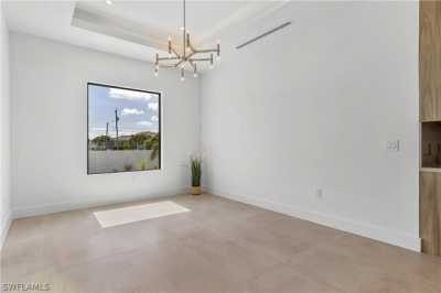 Home For Sale in Cape Coral, Florida