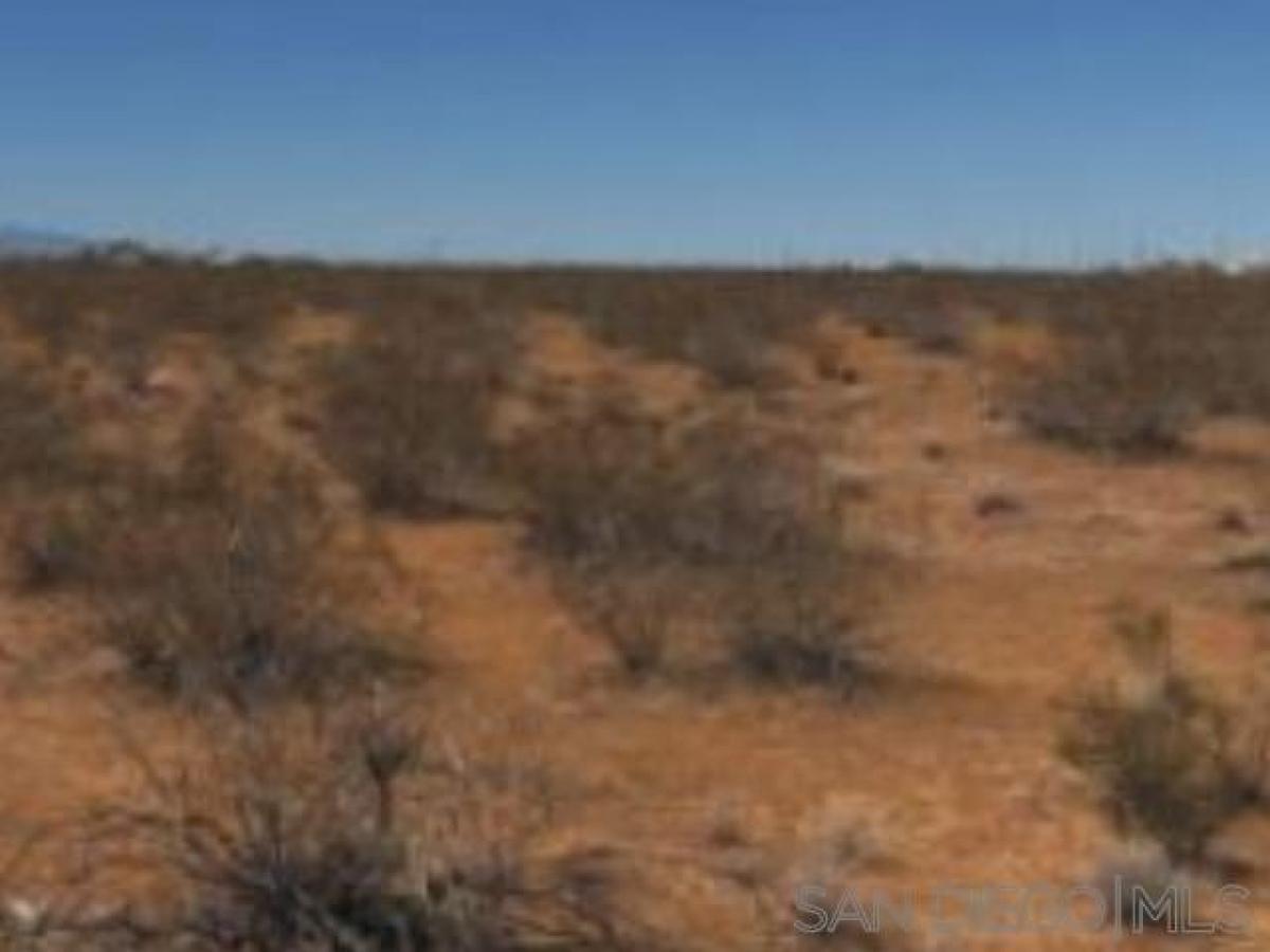 Picture of Residential Land For Sale in Apple Valley, California, United States