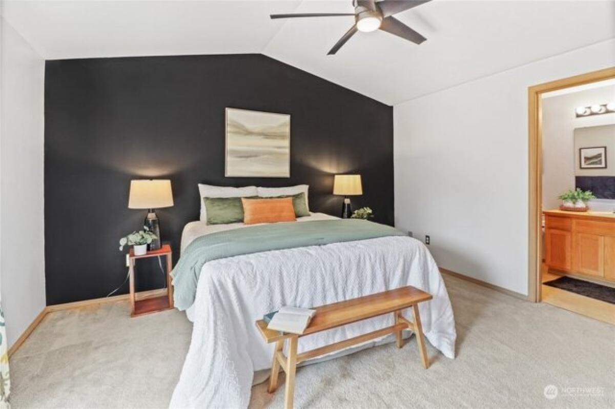 Picture of Home For Sale in Olympia, Washington, United States