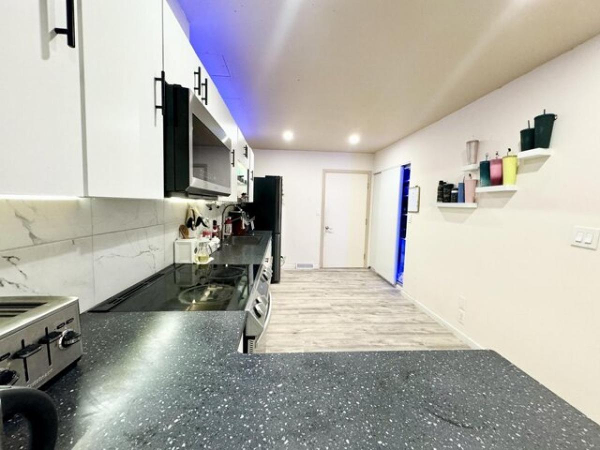 Picture of Home For Sale in Milwaukee, Wisconsin, United States