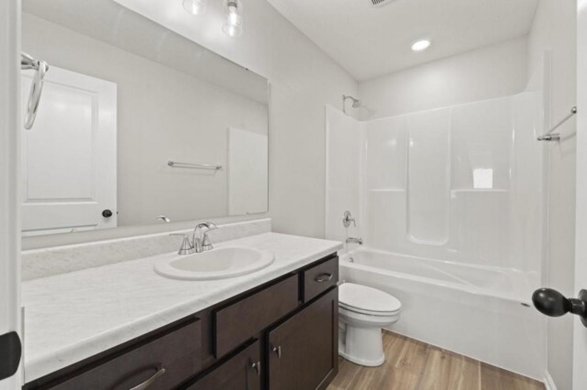 Picture of Home For Sale in Fort Wayne, Indiana, United States