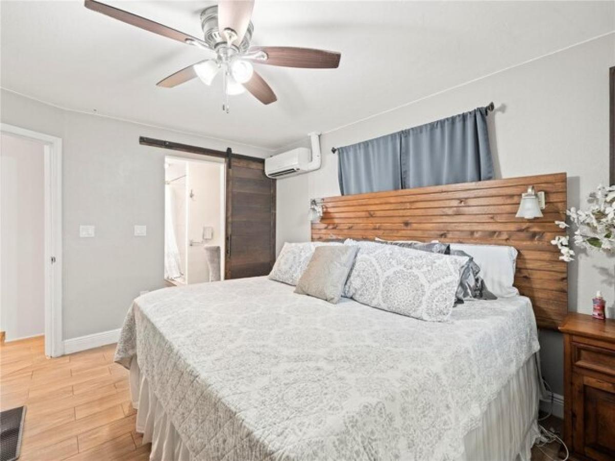 Picture of Home For Sale in Pinellas Park, Florida, United States