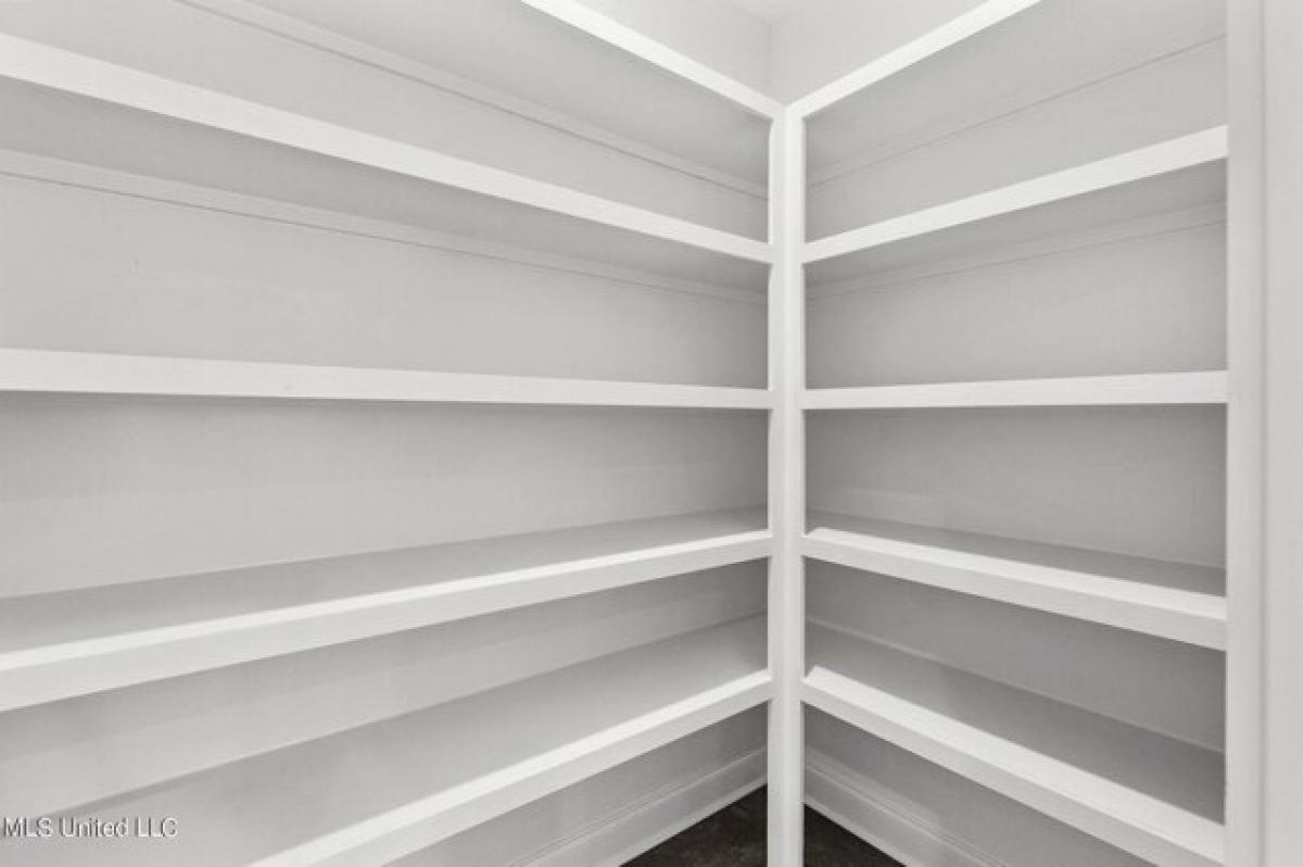 Picture of Home For Sale in Canton, Mississippi, United States