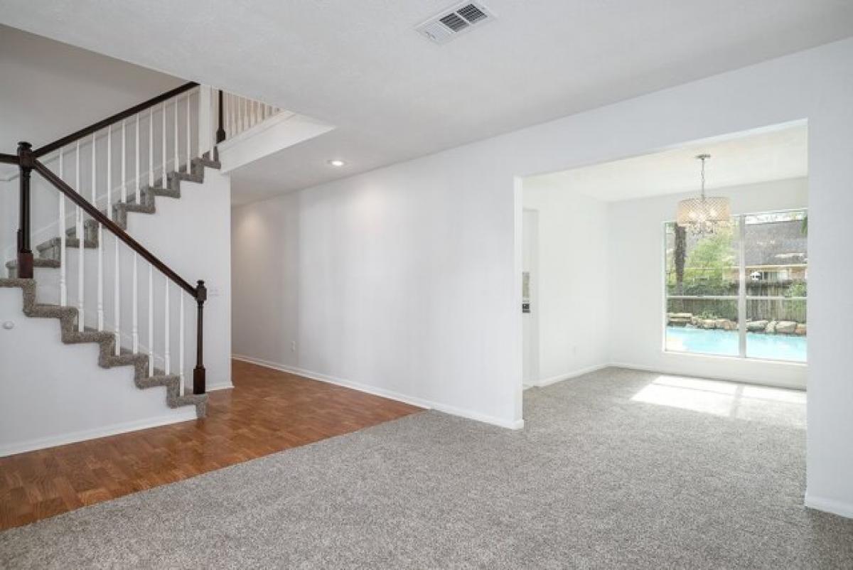 Picture of Home For Sale in The Woodlands, Texas, United States