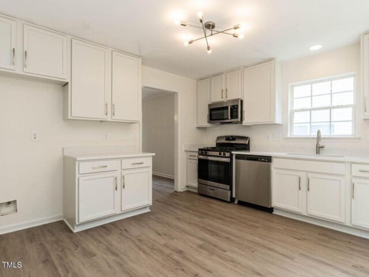 Picture of Home For Sale in Raleigh, North Carolina, United States