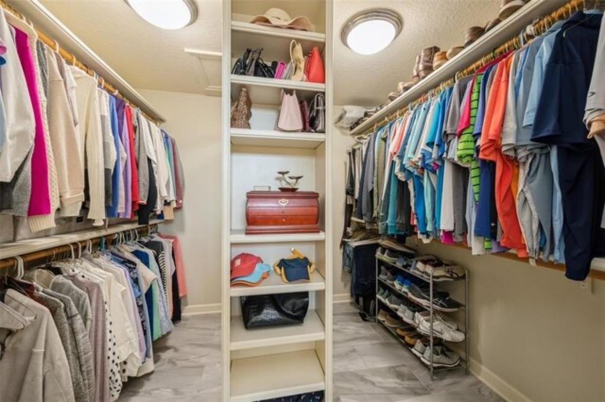 Picture of Home For Sale in Cedar Rapids, Iowa, United States