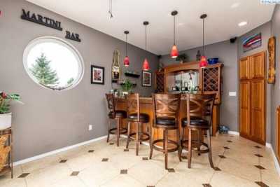 Home For Sale in Kennewick, Washington