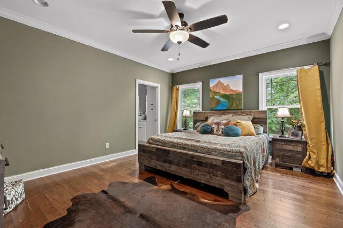 Picture of Home For Sale in Soddy Daisy, Tennessee, United States