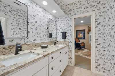 Home For Sale in Woodway, Texas