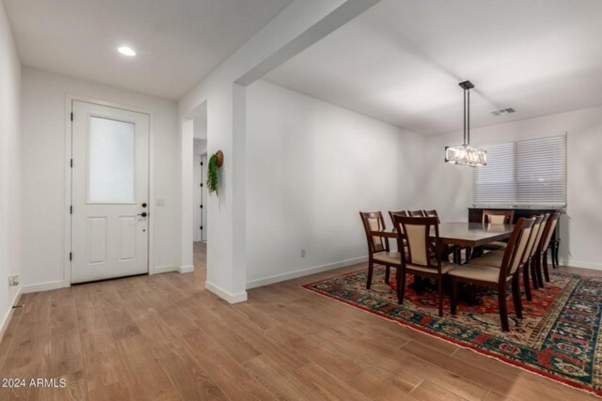 Picture of Home For Sale in Litchfield Park, Arizona, United States