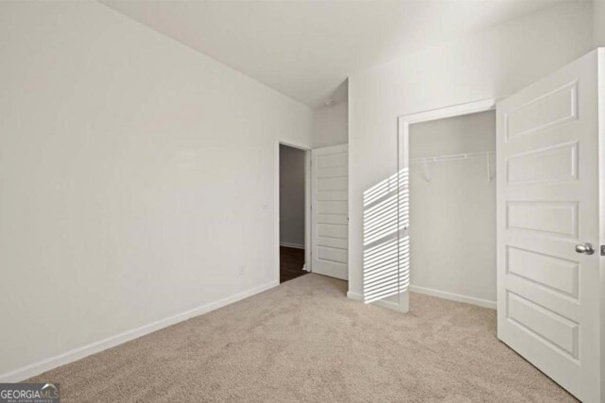 Picture of Home For Sale in Lithonia, Georgia, United States