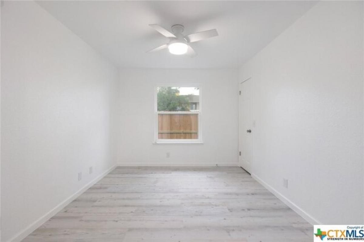 Picture of Home For Sale in Pflugerville, Texas, United States