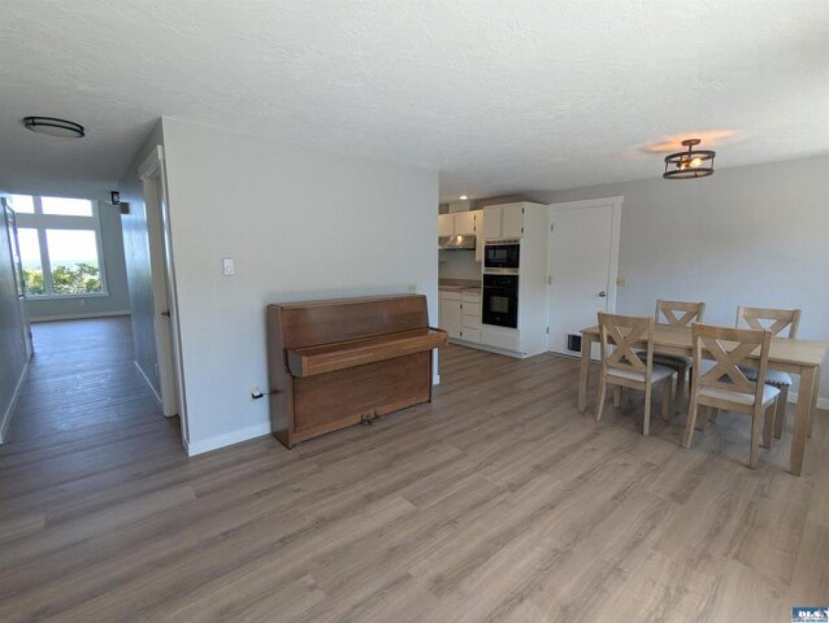 Picture of Home For Sale in Sequim, Washington, United States