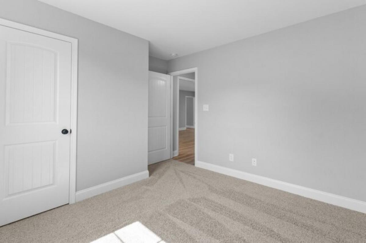 Picture of Home For Sale in Clarksville, Tennessee, United States