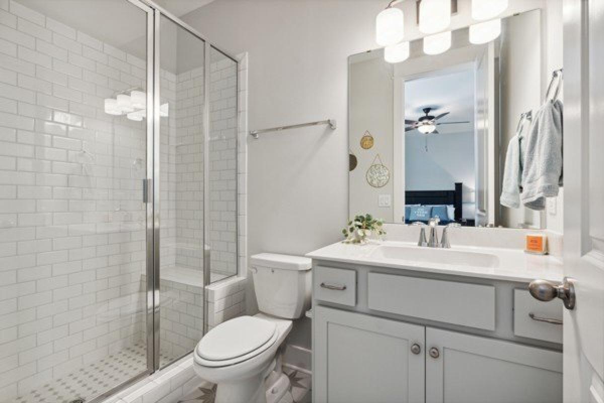 Picture of Home For Sale in Franklin, Tennessee, United States