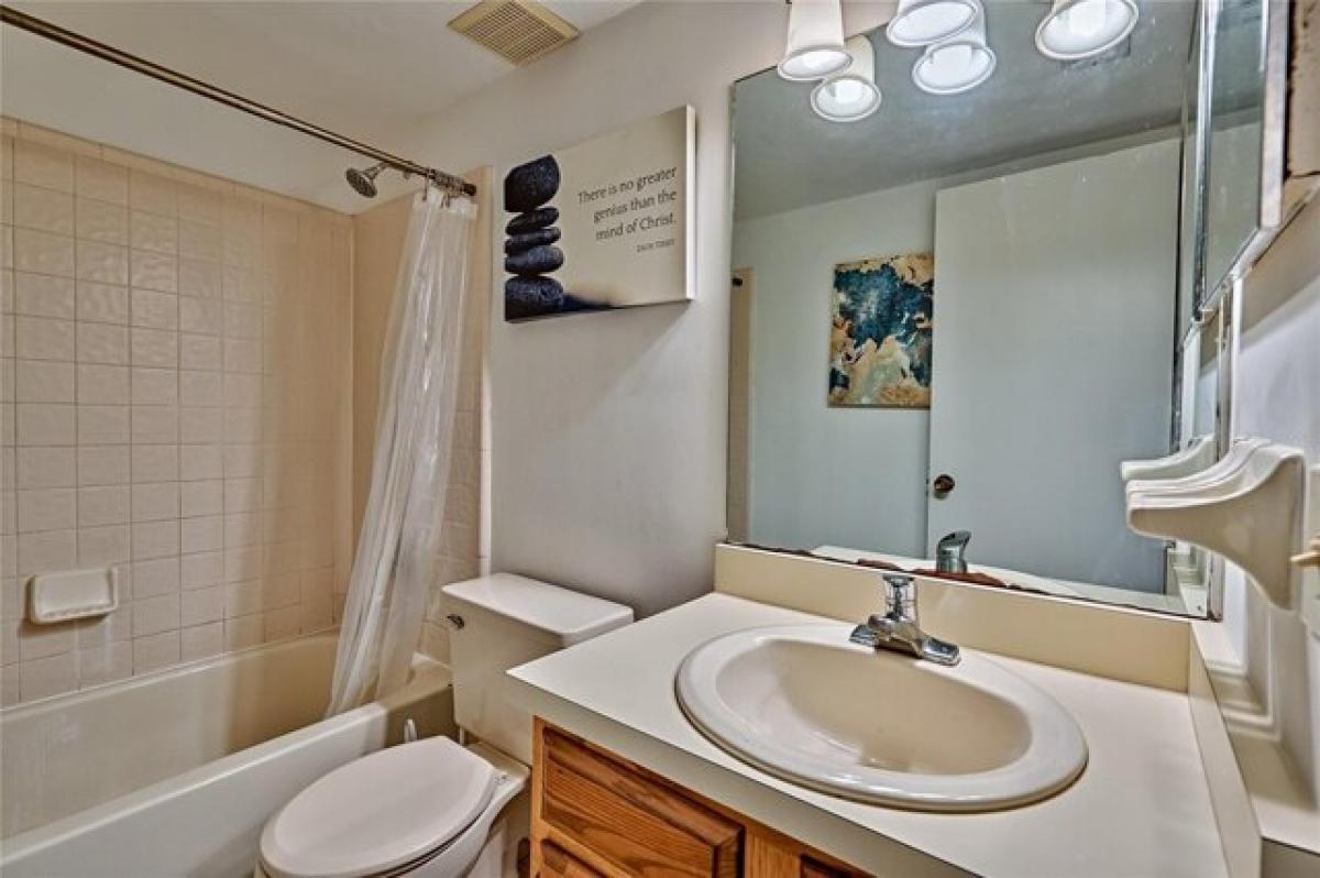 Picture of Home For Sale in Gainesville, Florida, United States