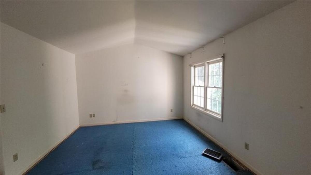 Picture of Home For Sale in Binghamton, New York, United States