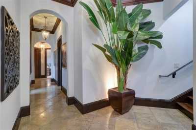 Home For Sale in Saint Petersburg, Florida