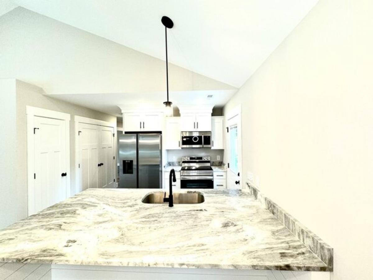 Picture of Home For Sale in Lafayette, Georgia, United States