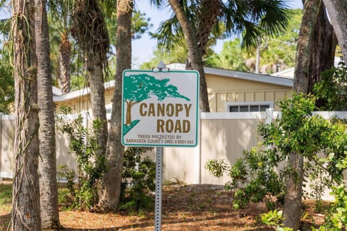 Picture of Home For Sale in Sarasota, Florida, United States